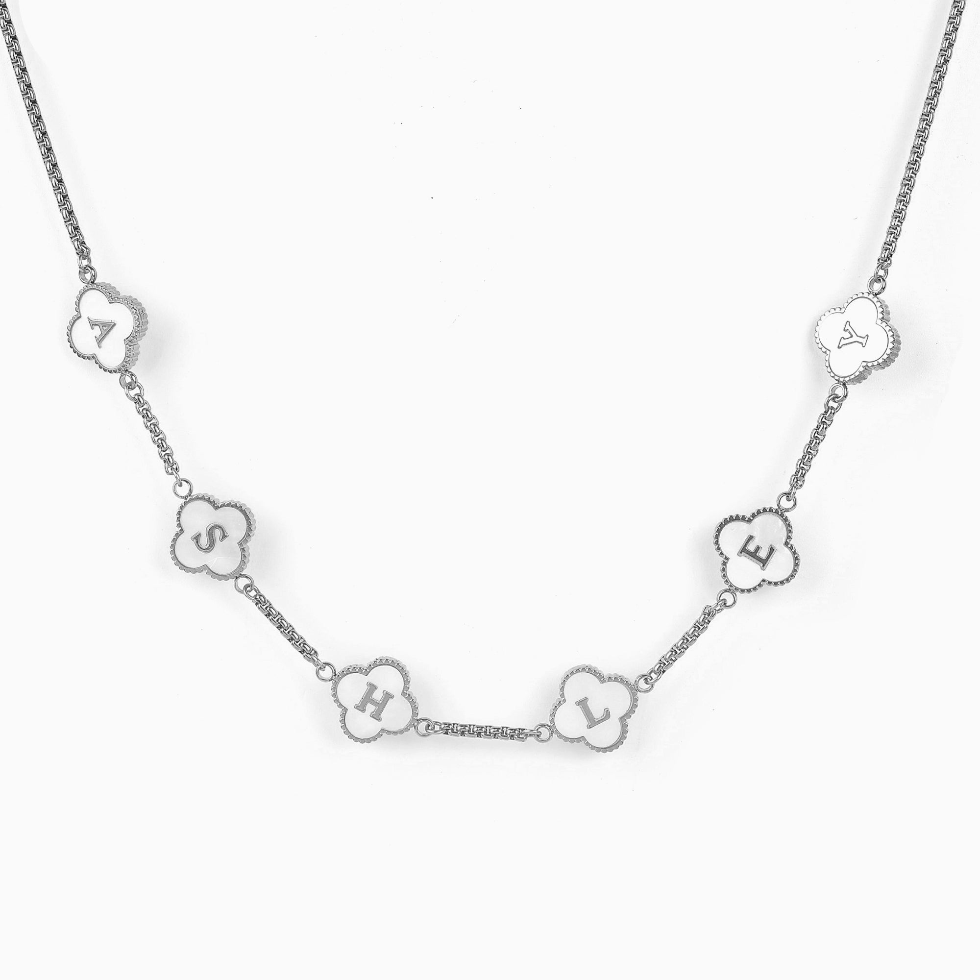 Collar con nombre personalizado Clover