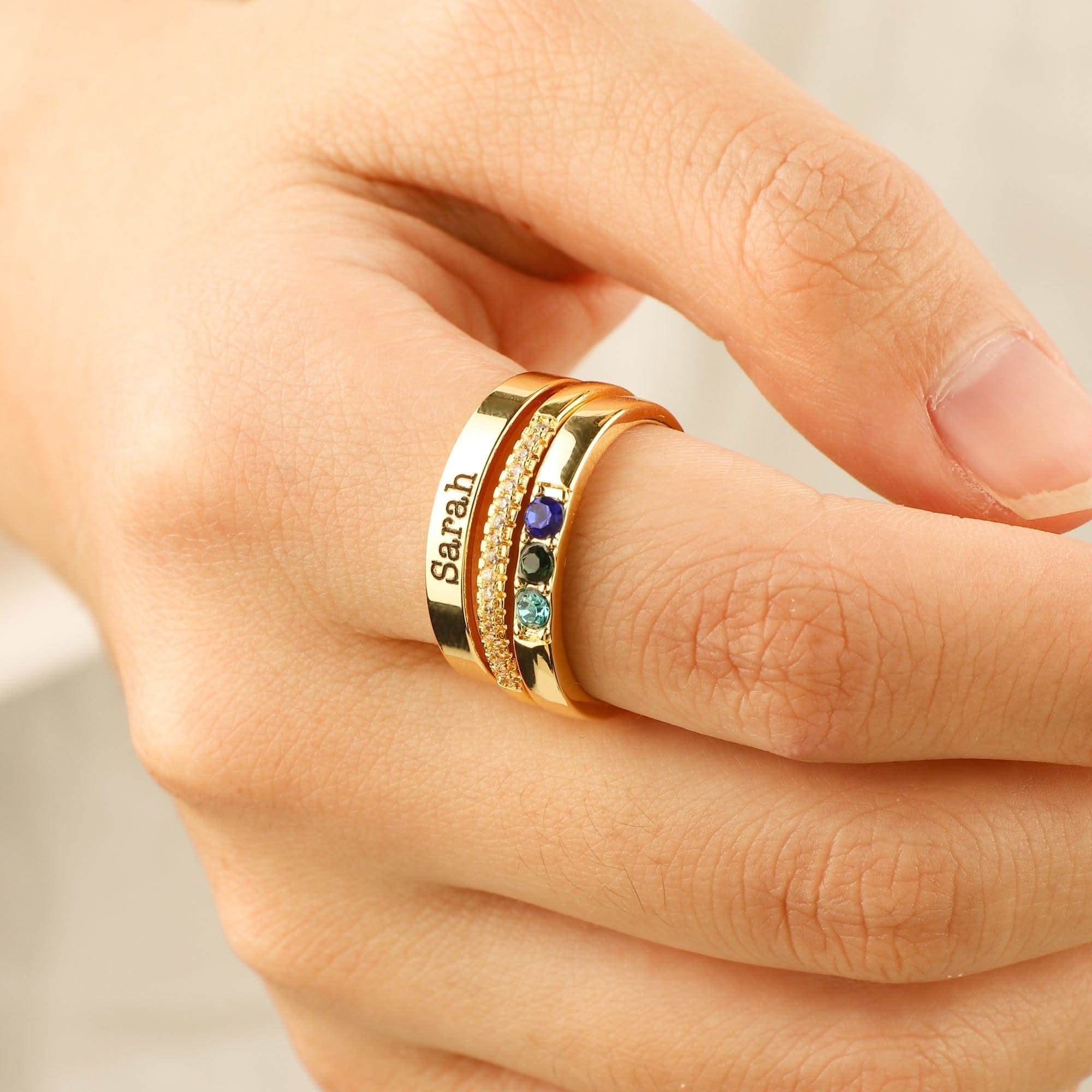 Anillos apilables personalizados con nombre y piedras de nacimiento