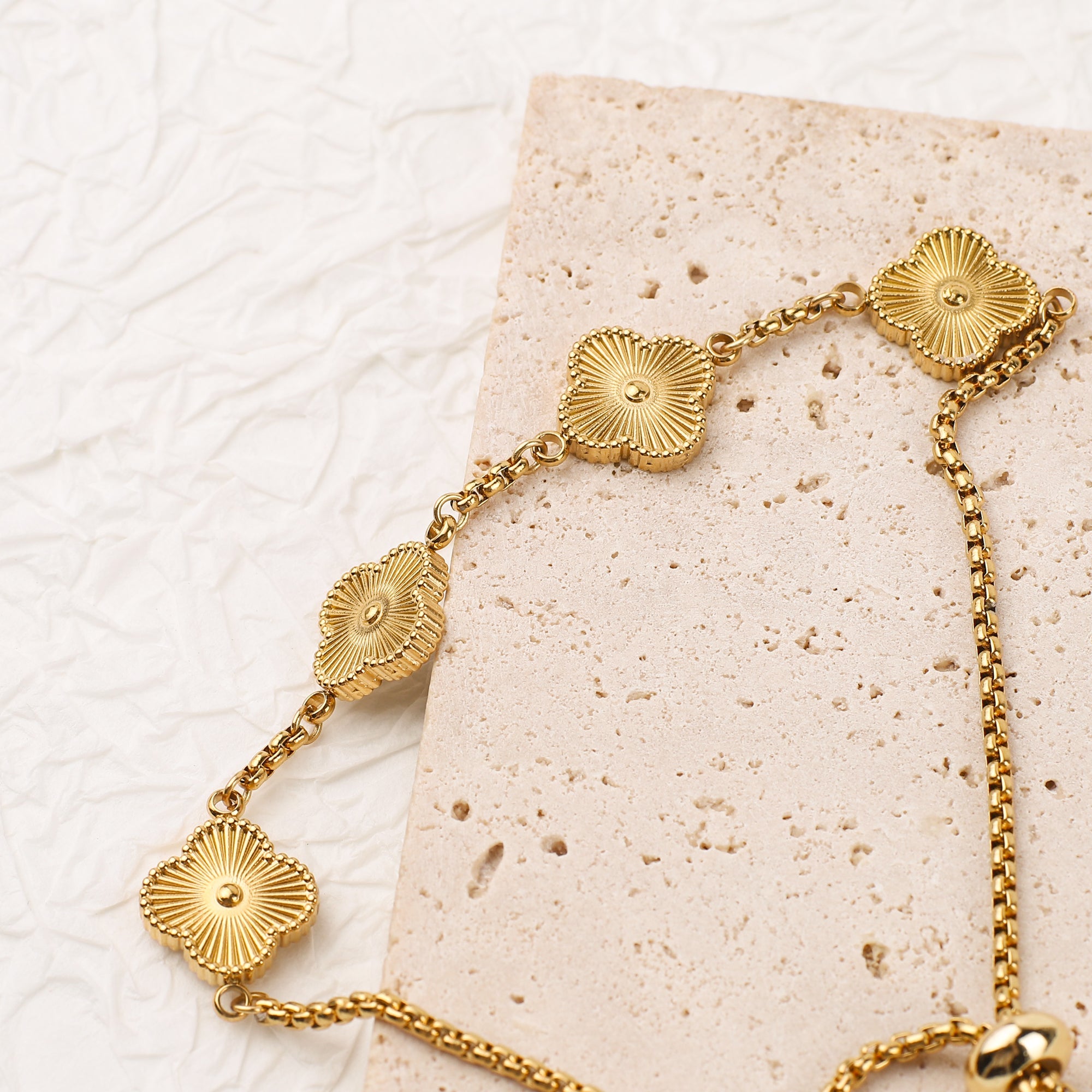 Pulsera personalizada con nombre Clover