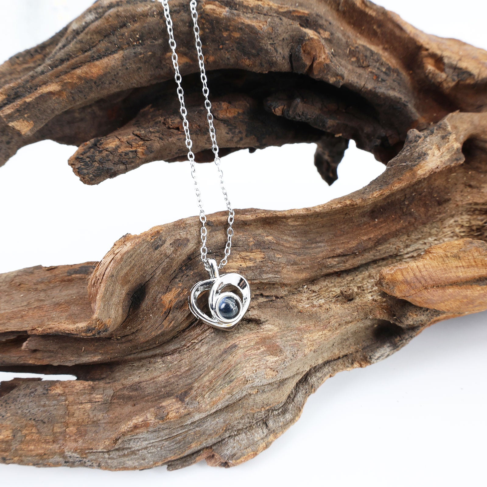 Pulsera de plata simple proyección corazón