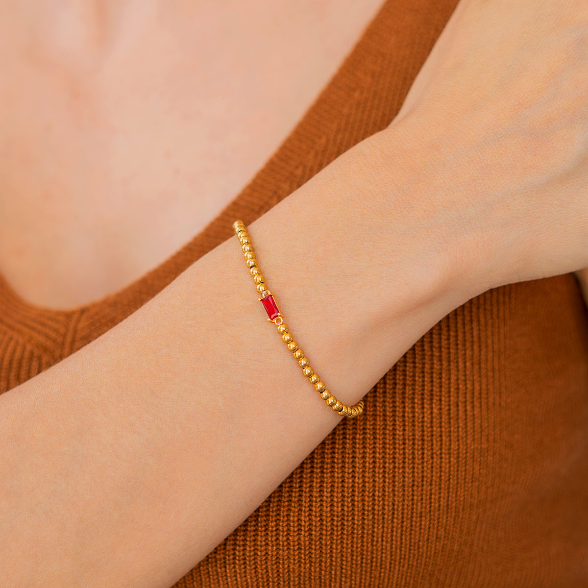 Pulsera de cuentas de oro con piedra natal