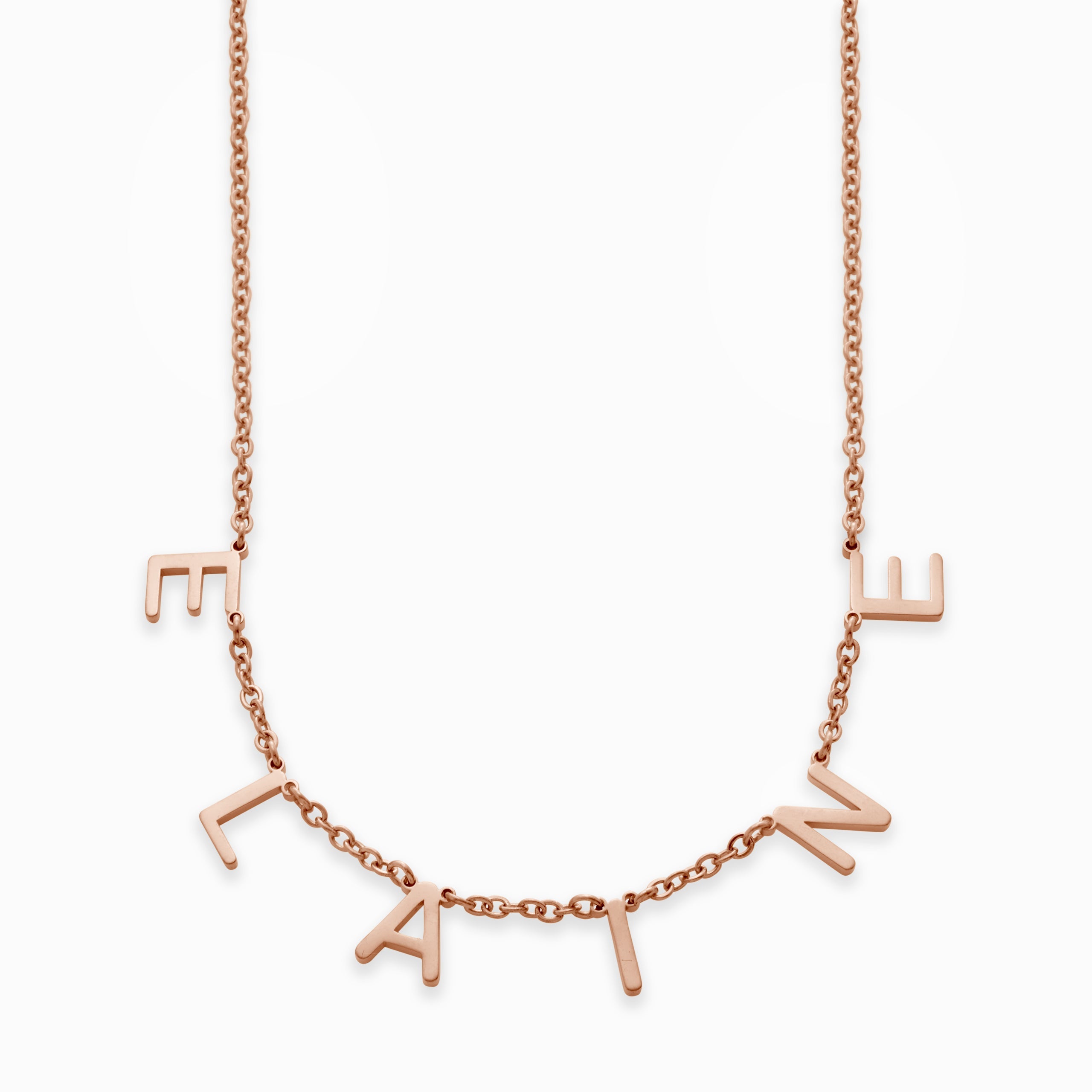 Collar con nombre y letra personalizado