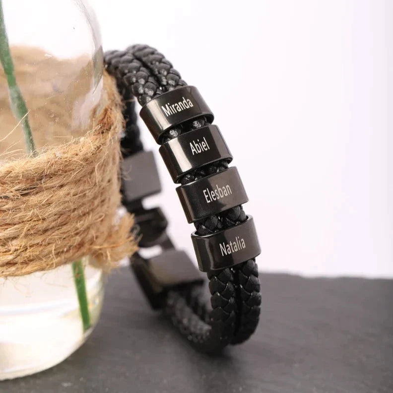 Pulsera minimalista personalizada con cuentas y nombre