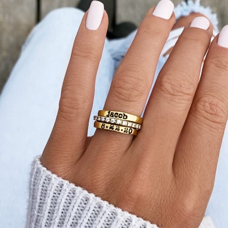Anello con nombre impilabili personalizzati