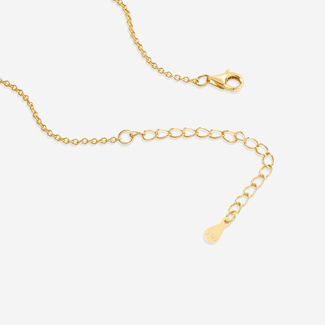 Collar con nombre y letra en bloque