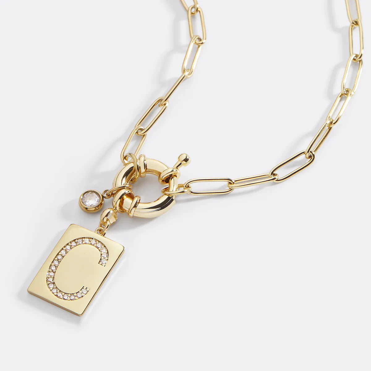 Collar con colgante de iniciales y cadena de clip