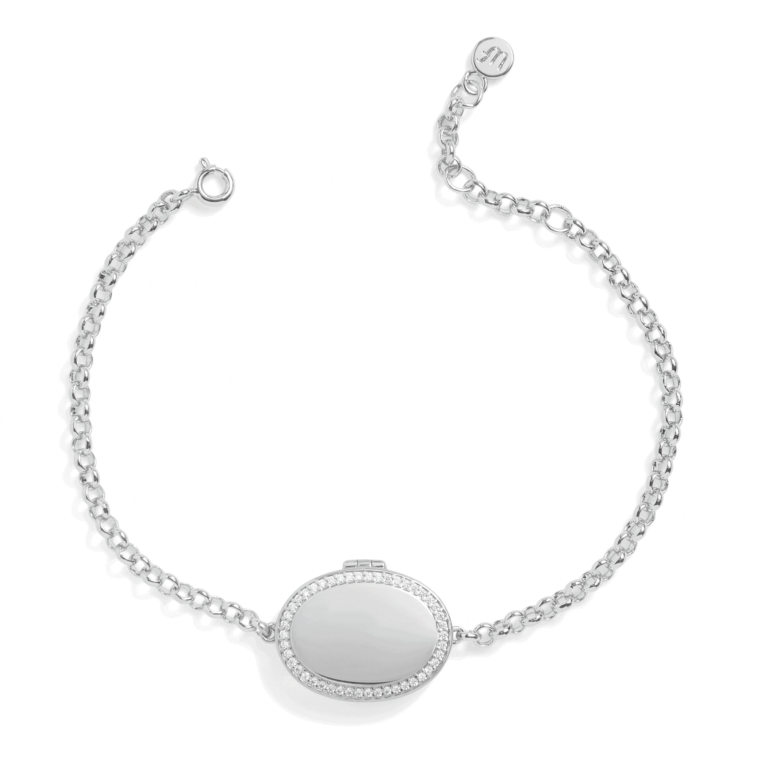 Pulsera con medallón ovalado personalizado