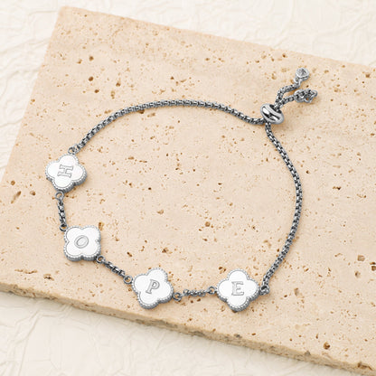Bracciale con nome personalizzato a quadrifoglio