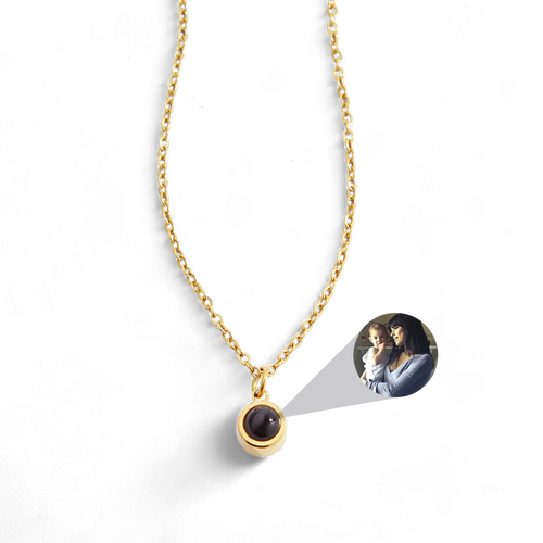 El clásico collar con foto