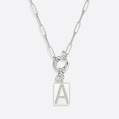 Collar con colgante de inicial pavé y cadena con clip