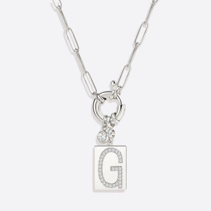 Collar con colgante de inicial pavé y cadena con clip