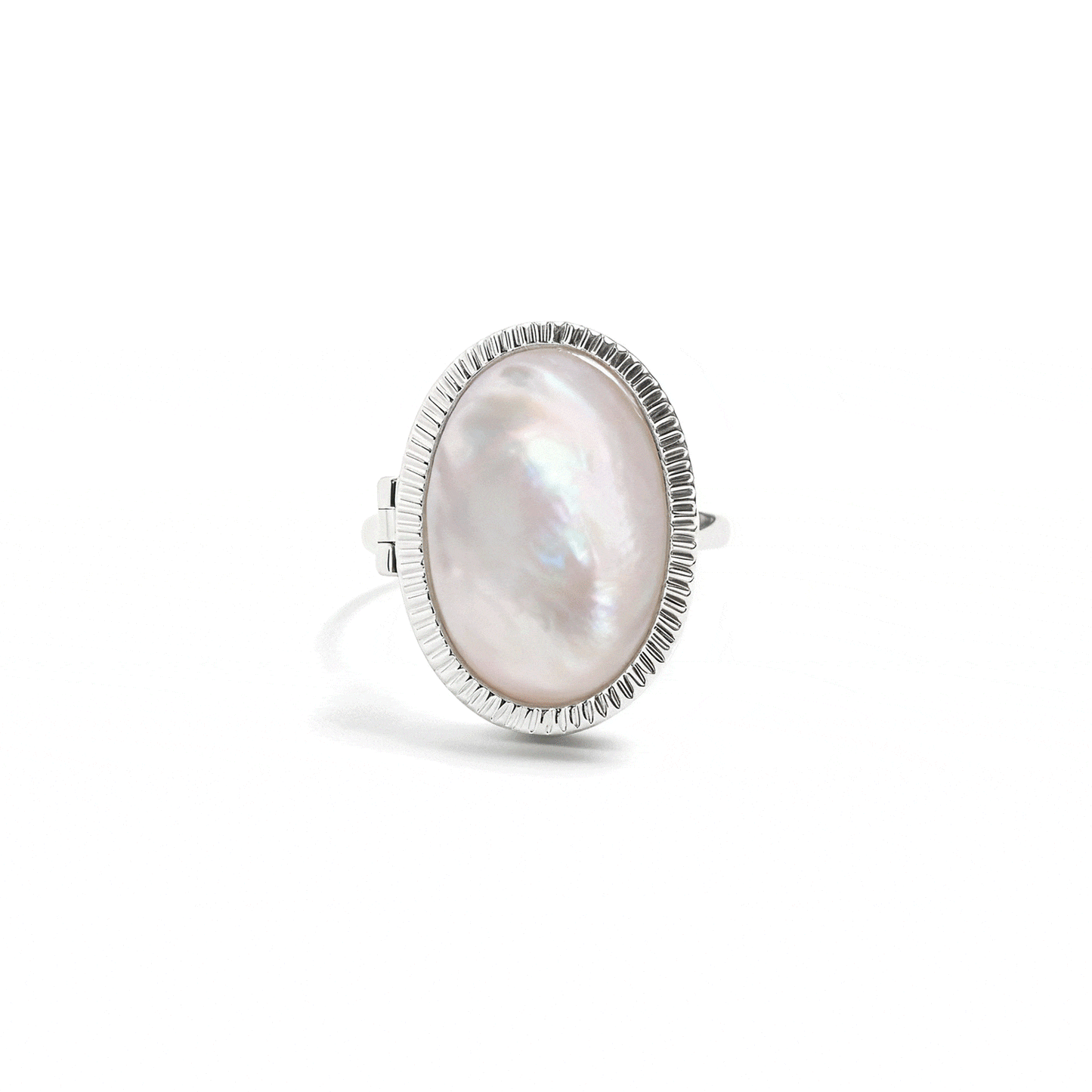Anillo medallón de nácar personalizado